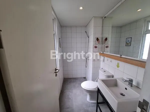 image HUNIAN NYAMAN FLEEKHAUS BSD, FULL FURNISHED (4)