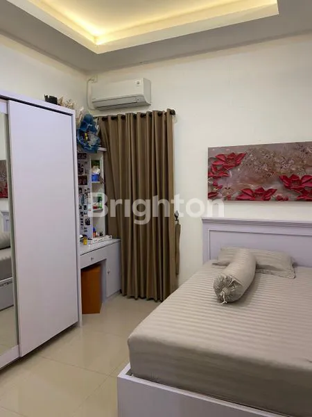 image RUMAH CANTIK 2 LANTAI HOOK LOKASI STRATEGIS DEKAT TOL BSD CIPUTAT TANGERANG SELATAN (6)