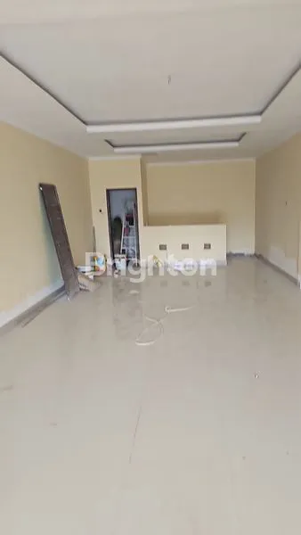 image RUKO SIAP USAHA DI LOKASI RAMAI, DEKAT MCDONALD\\\'S & BANK (5)