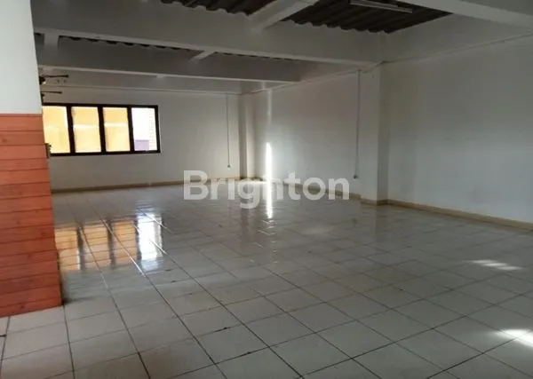 image GUDANG ADA LIFT DI TANGERANG. BANGUNAN 3,5 PANTAI  (4)