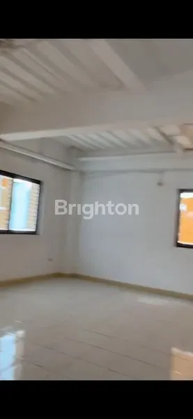 image GUDANG ADA LIFT DI TANGERANG. BANGUNAN 3,5 PANTAI  (8)