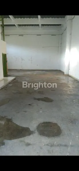 image GUDANG ADA LIFT DI TANGERANG. BANGUNAN 3,5 PANTAI  (6)