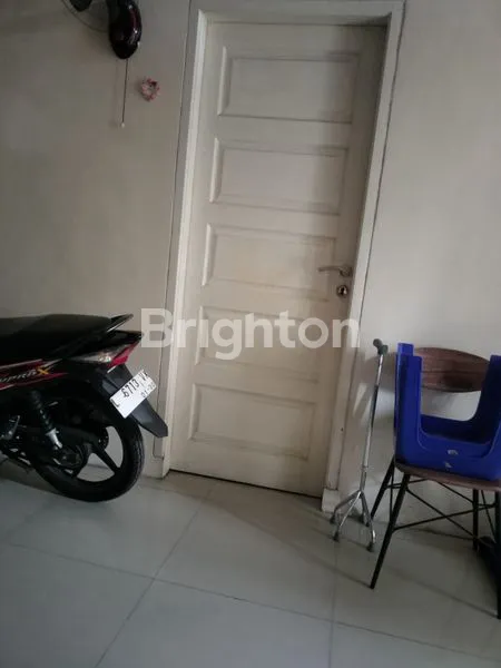 image RUMAH 3 LANTAI  SIMO DEKAT KAMPUS WIJAYA KUSUMA, MARGOMULYO, BANYUURIP SURABAYA ( K 330 ) (2)