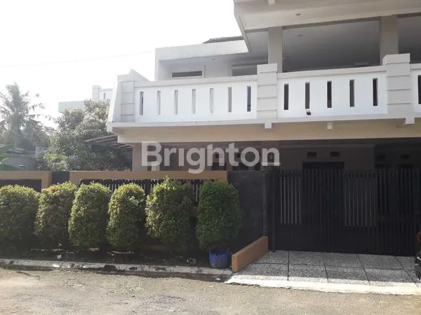 image RUMAH MEWAH 2 LANTAI FULLY-FURNISHED DI RIVER VALLEY BOGOR (1)