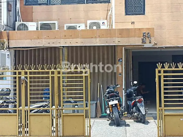 image GEDUNG PERKANTORAN (2)