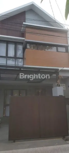 image RUMAH MEWAH 4KT FULLY FURNISHED DEKAT PLAZA RENON (1)