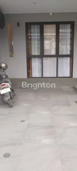 image RUMAH MEWAH 4KT FULLY FURNISHED DEKAT PLAZA RENON (8)