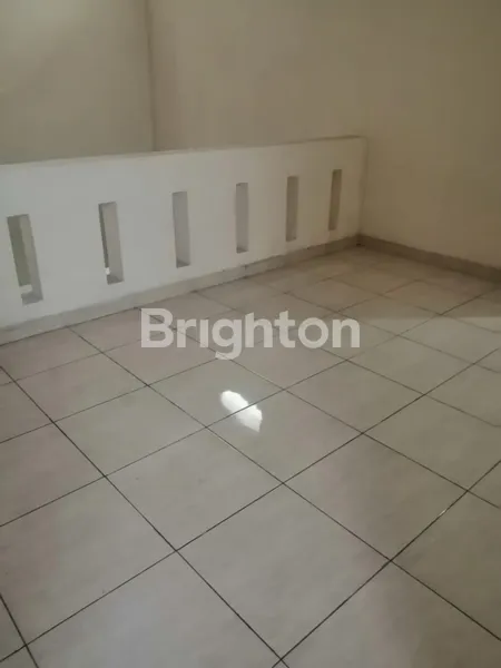 image HUNIAN NYAMAN & TERAWAT DI JEMUR ANDAYANI SURABAYA SELATAN. (6)