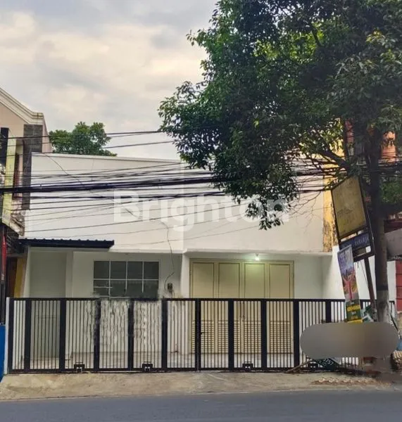 RUMAH STRATEGIS DI AREA KOMERSIAL TLOGOMAS COCOK UNTUK USAHA DEKAT KAMPUS UMM MALANG