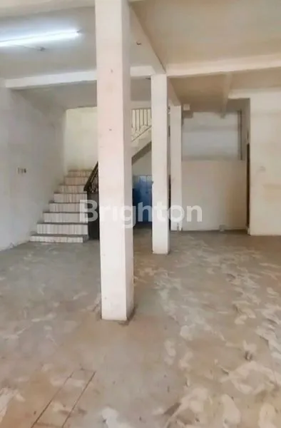image DI JUAL RUKO STRATEGIS 2 LANTAI COCOK UNTUK HUNIAN DAN BUKA USAHA DI MULYOREJO MALANG (1)