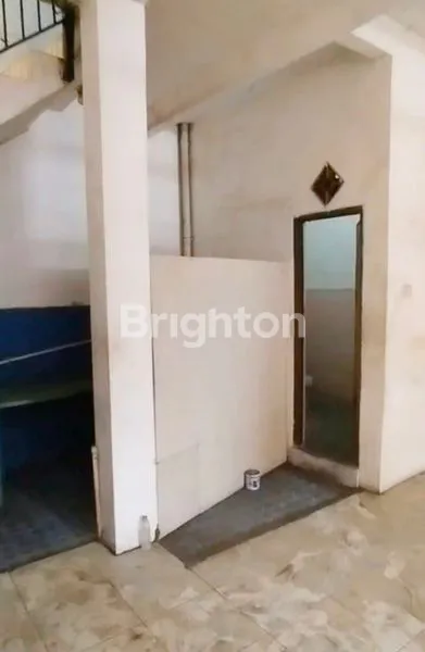 image DI JUAL RUKO STRATEGIS 2 LANTAI COCOK UNTUK HUNIAN DAN BUKA USAHA DI MULYOREJO MALANG (2)