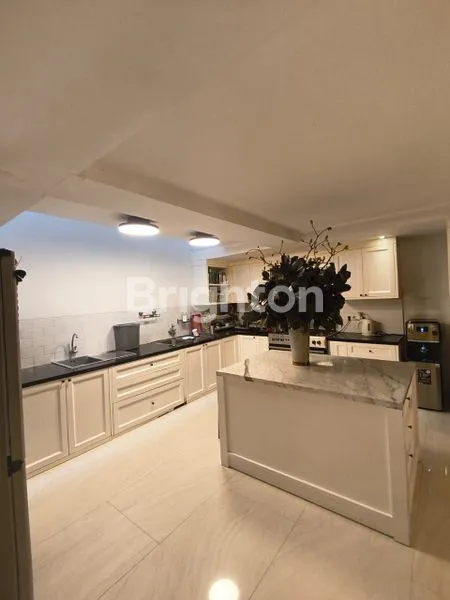 image RUMAH MEWAH 2 LANTAI DI SUNTER PARADISE, LT 160M² (4)