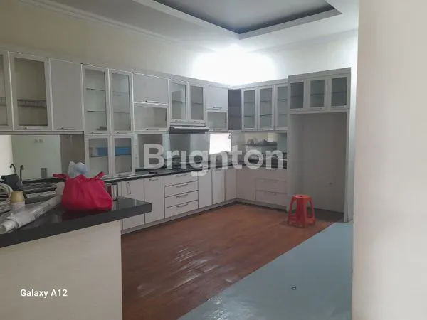 image KANTOR LUAS STRATEGIS LIMO RAYA (8)