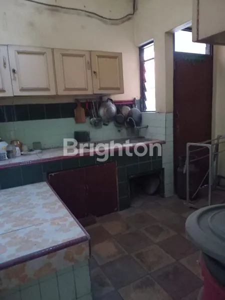 image RUMAH STRATEGIS GAYUNGAN, 6 KT & BISA KPR (7)