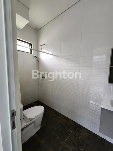 image DI JUAL RUMAH SIAP HUNI DI BSD (6)