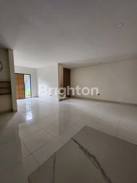 image DI JUAL RUMAH SIAP HUNI DI BSD (2)