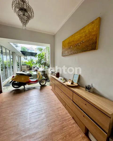 image RUMAH 2 LANTAI DI CLUSTER DE CAJUPUTI DE PARK BSD (2)