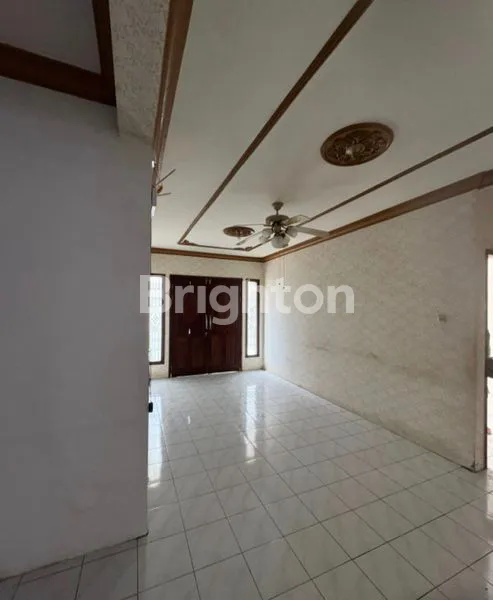 image RUMAH BISA DIJADIKAN KANTOR DEPAN JALAN UTAMA  PERUMAHAN WIKA BALIKPAPAN (2)