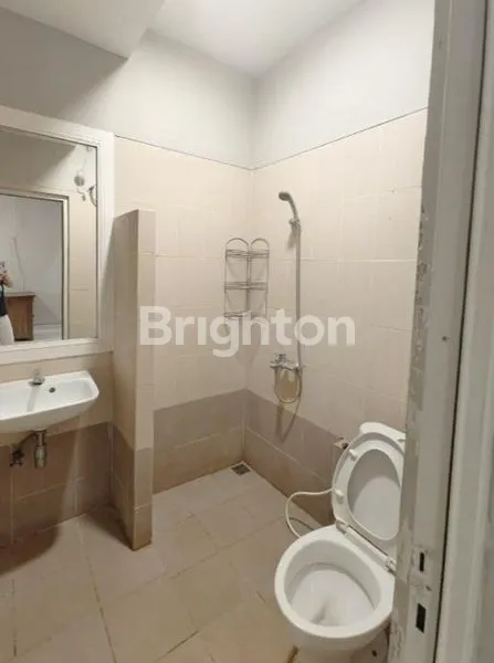 image CANDI GOLF RUMAH MINIMALIS SEMI FURNISH SIAP HUNI SEMARANG (7)