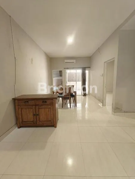 image CANDI GOLF RUMAH MINIMALIS SEMI FURNISH SIAP HUNI SEMARANG (2)