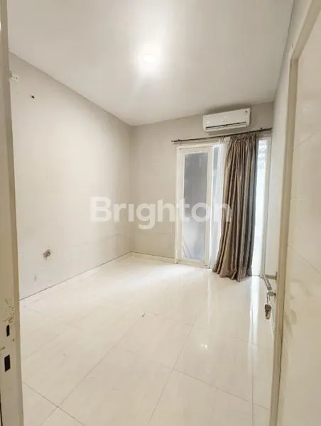 image CANDI GOLF RUMAH MINIMALIS SEMI FURNISH SIAP HUNI SEMARANG (5)