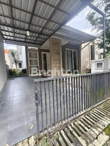 image CANDI GOLF RUMAH MINIMALIS SEMI FURNISH SIAP HUNI SEMARANG (1)