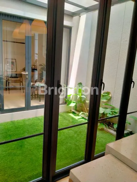 image AMESTA LIVING HUNIAN DIKAWASAN SURABAYA TIMUR YANG MENGUSUNG KONSEP ALAM  LOKASI DEKAT JALAN  OERR DEKAT KE BANDARA JUANDA  TOL TAMBAK SUMUR (4)