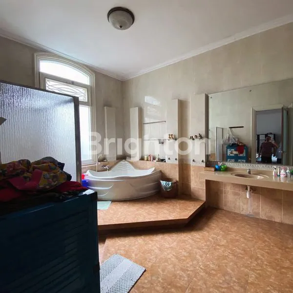 image HARGA ANCUR JUAL CEPAT RUMAH COCOK UNTUK KELUARGA BESAR DIKAWASAN PREMIUM\\\\UD83D\\\\UDCAF\\\\U2728 (5)