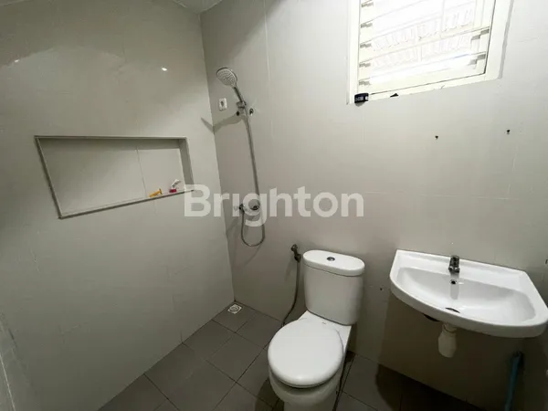 image RUMAH LEBAK TIMUR DESIGN MINIMALIS LOKASI STRATEGIS SIAP HUNI (6)