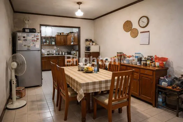 image RUMAH 5 KT DI KARANG ANYAR PASAR BARU, LT/LB 189M², SHM (1)