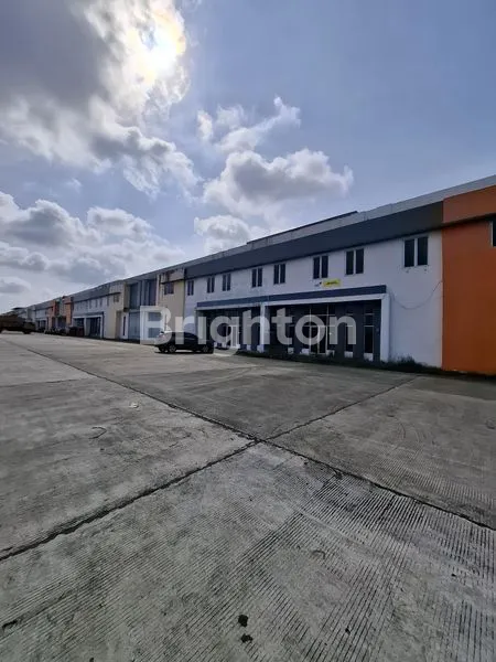 image PERGUDANGAN DENGAN LOKASI STRATEGIS (2)