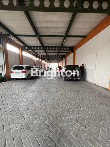 image RUMAH USAHA EX SUPERMARKET BANGKALAN DEKET ALUN-ALUN KOTA GACOAN  (3)