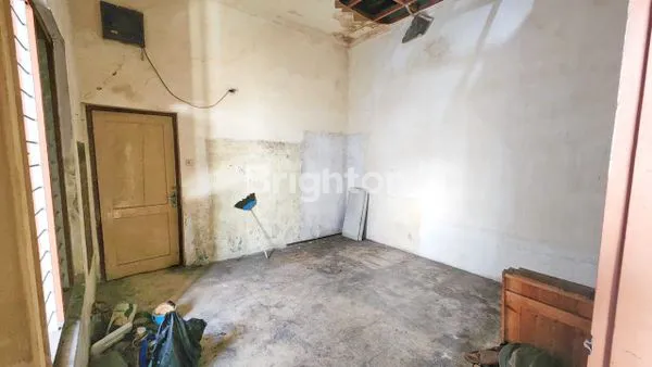 image RUMAH RAYA DARMO SURABAYA BISA UNTUK KANTOR (2)