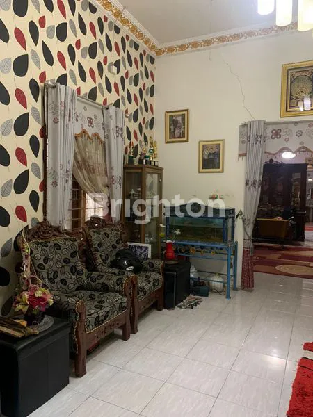 image RUMAH LENGKAP FURNISH, LT 240M² DI SAMARINDA (3)