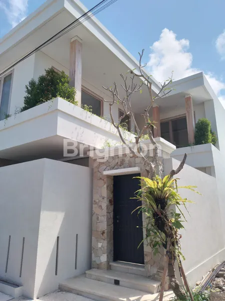 image SEWA RUMAH MEWAH JL TUKAD BALIAN RENON FULL FURNISH DENPASAR BALI (4)