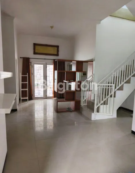 image RUMAH CANTIK SIAP HUNI DALAM PERUMAHAN SEPINGGAN PRATAMA (2)