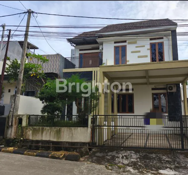 image RUMAH CANTIK SIAP HUNI DALAM PERUMAHAN SEPINGGAN PRATAMA (1)