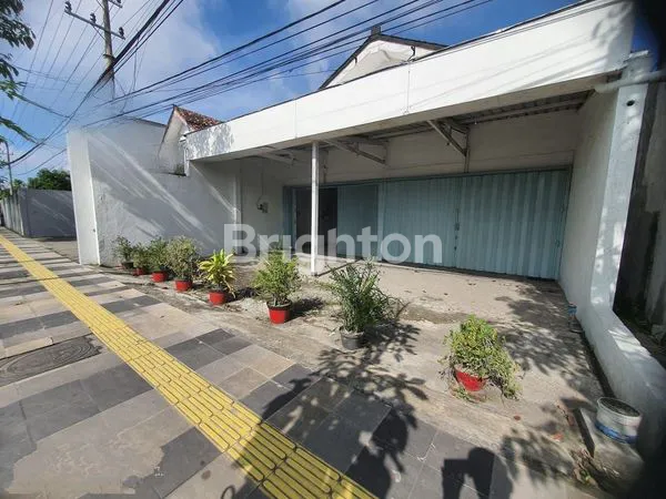 image PINGGIR JALAN RAYA BANGUNAN SHOWROOM HITUNG TANAH (5)