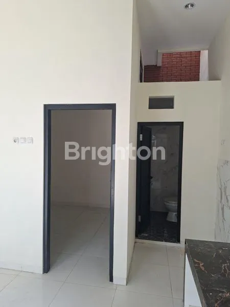 image 5 RUMAH BARU 2 LANTAI, 3 KAMAR TIDUR MURAH NEGO DI SURABAYA TIMUR (3)