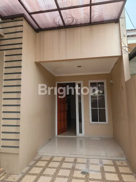 image RUMAH SEKTOR 7, GADING SERPONG, 1 1/2 LANTAI, SANGAT STRATEGIS, SIAP HUNI! (1)