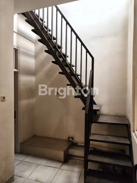 image RUMAH SEKTOR 7, GADING SERPONG, 1 1/2 LANTAI, SANGAT STRATEGIS, SIAP HUNI! (8)