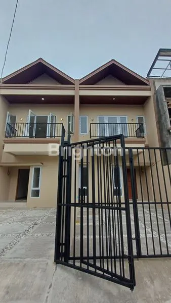 image RUMAH BARU MERUYA DEKAT PUSAT KULINER JAKARTA BARAT (1)