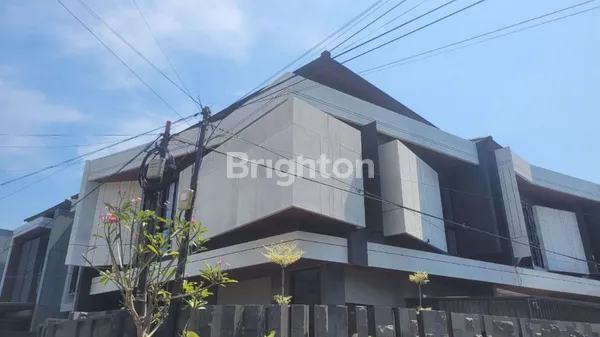 image RUMAH TROPICAL MINIMALIS DI MANYAR INDAH  (1)