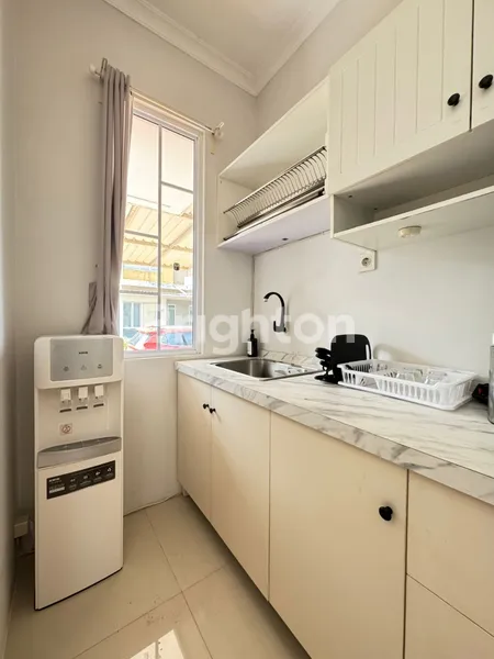 image MALIBU VILLAGE, GADING SERPONG, FULL FURNISHED, 2 LANTAI, SIAP HUNI (3)