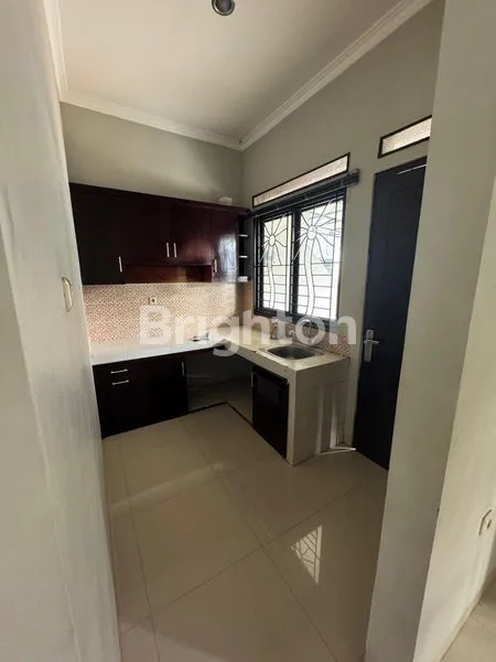 image RUMAH STRATEGIS SENTUL, 3KT SIAP HUNI NON FURNISHED (8)