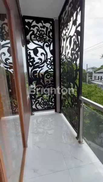 image RUMAH EXCLUSIVE ,KONSEP VILLA\UD83C\UDFE1 (2)