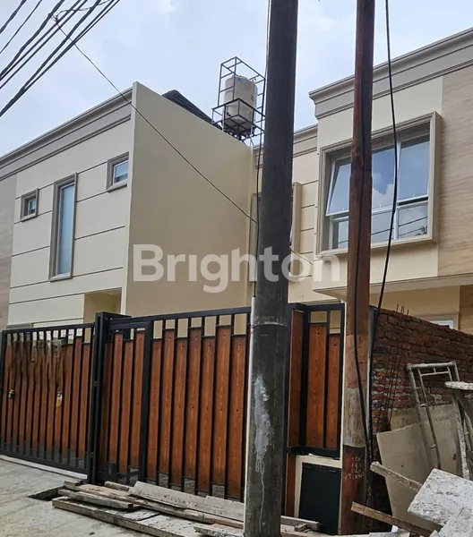 image RUMAH SEKTOR 7, GADING SERPONG, SANGAT STRATEGIS, 2 LANTAI, NEGO (1)
