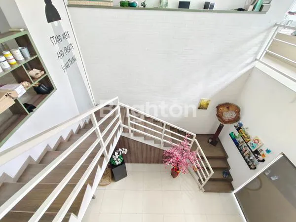 image RUMAH MEWAH 2 LANTAI DI SETIABUDI, LT 317M² (5)