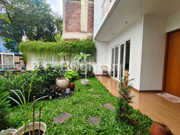 image RUMAH MEWAH 2 LANTAI DI SETIABUDI, LT 317M² (1)