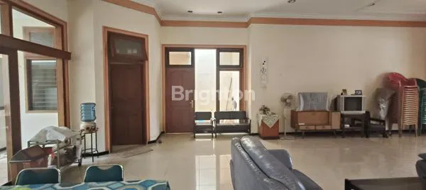 image BUTUH JUAL CEPAT\' RUMAH CLASSIC CANDRA KIRANA KEDIRI (3)